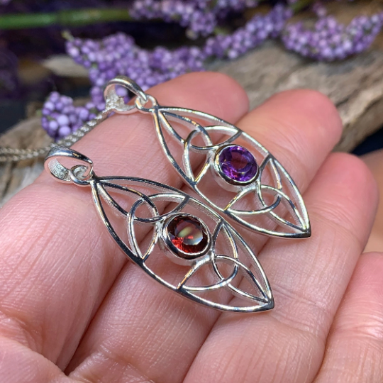 Dolce Trinity Knot Necklace | Pendant | Wiccan Center