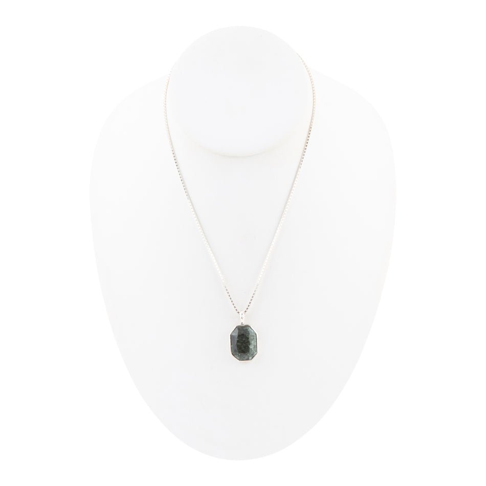 Hammered Green Seraphinite and Sterling Silver Pendant Necklace | Necklaces | Wiccan Center