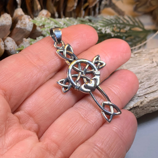 Mo Ghrá Irish Claddagh Celtic Cross in Sterling Silver | Pendant | Wiccan Center