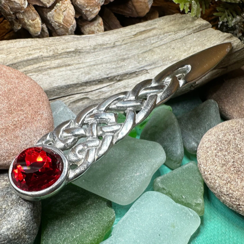 Overton Celtic Knot Kilt Pin - Handmade in Scotland | Kilt Pin | Wiccan Center