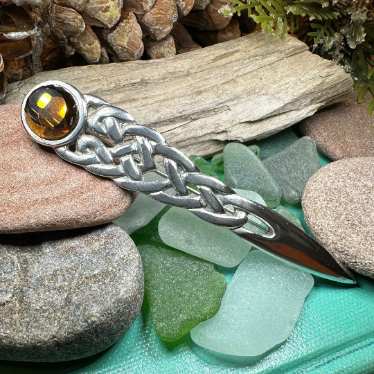 Overton Celtic Knot Kilt Pin - Handmade in Scotland | Kilt Pin | Wiccan Center