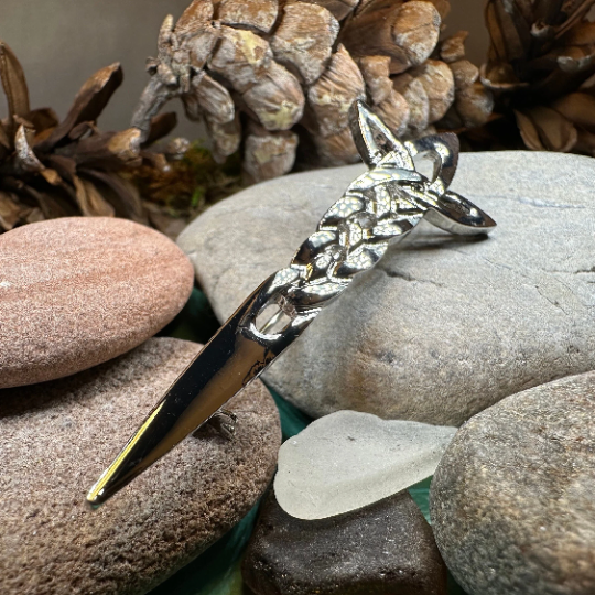 Classic Celtic Knot Kilt Pin - Handmade in Scotland | Kilt Pin | Wiccan Center