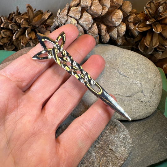 Classic Celtic Knot Kilt Pin - Handmade in Scotland | Kilt Pin | Wiccan Center