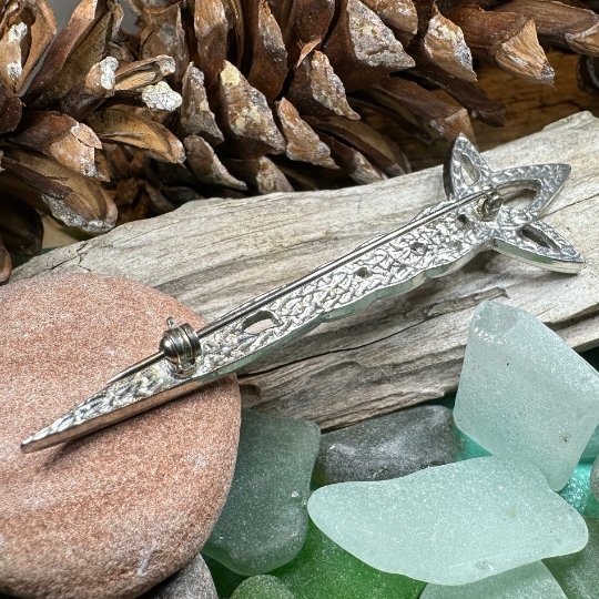 Classic Celtic Knot Kilt Pin - Handmade in Scotland | Kilt Pin | Wiccan Center