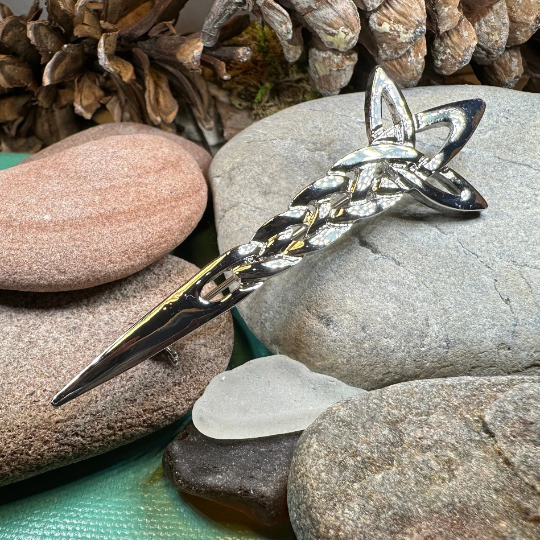 Classic Celtic Knot Kilt Pin - Handmade in Scotland | Kilt Pin | Wiccan Center