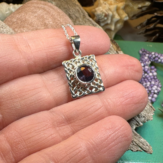 Gianna Celtic Knot Necklace | Pendant | Wiccan Center