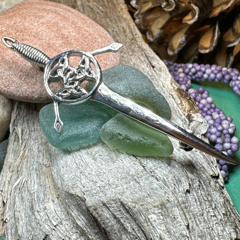 Trinity Knot Sword Kilt Pin | Kilt Pin | Wiccan Center