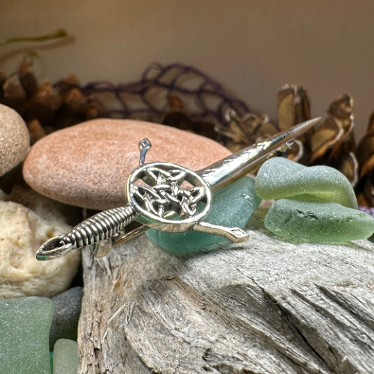 Trinity Knot Sword Kilt Pin | Kilt Pin | Wiccan Center