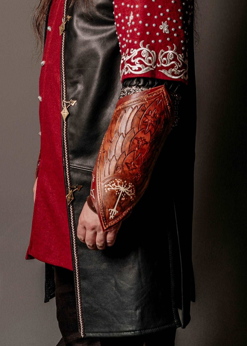 Boromir leather bracers (Lord of the Rings) | | Wiccan Center