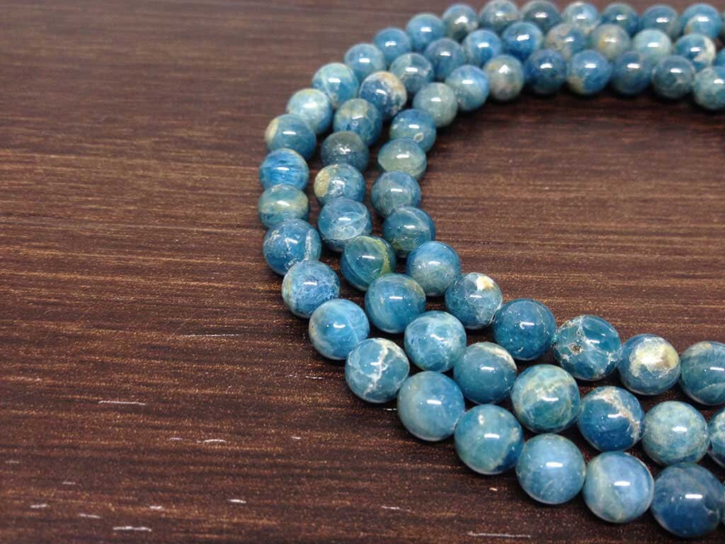Natural Apatite Mala With 108 Prayer Beads For Mediation.