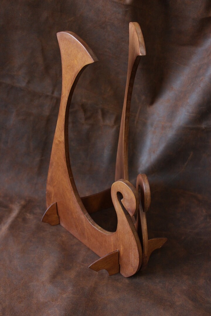 Wooden helmet stand "Drakkar" | | Wiccan Center