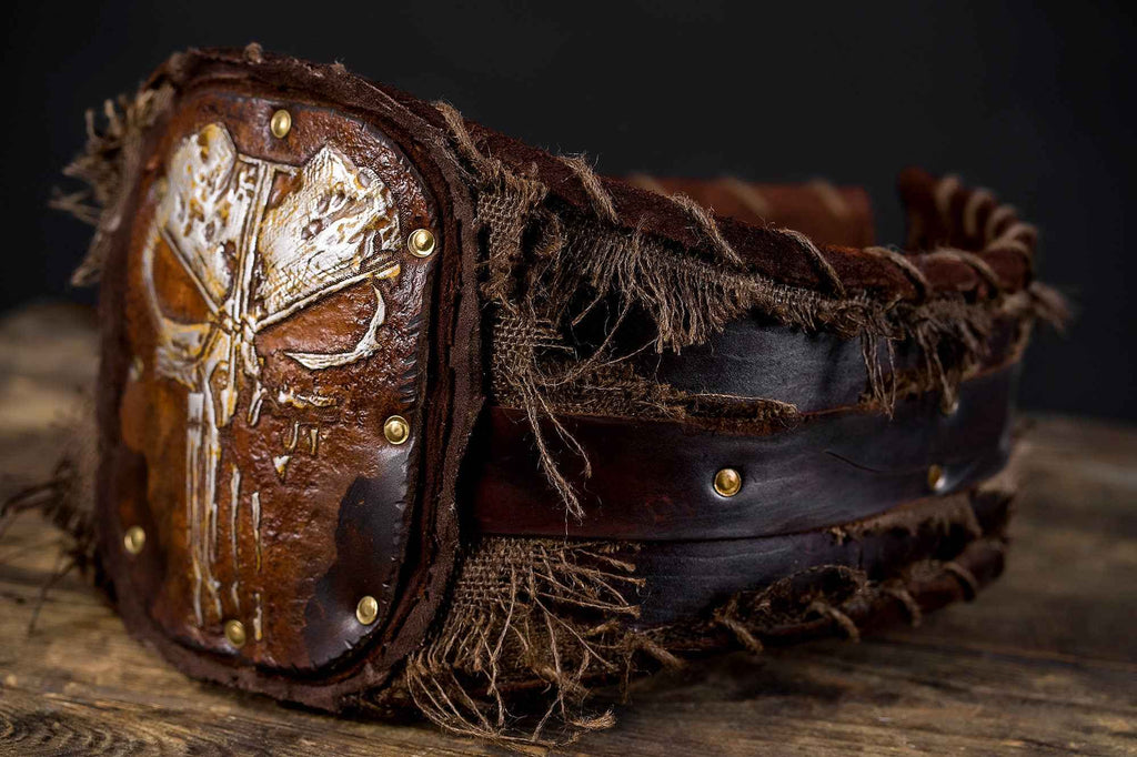 Hero belt with emblem (God of War) | | Wiccan Center