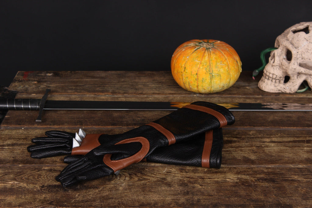 Witcher leather gloves | | Wiccan Center