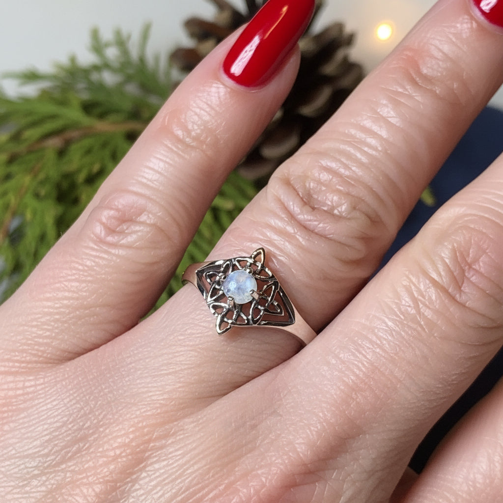 Celtic Starshine Moonstone Ring in Sterling Silver