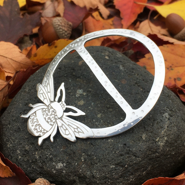 Bonnie Bee Pewter Scarf Ring - Handmade in Scotland