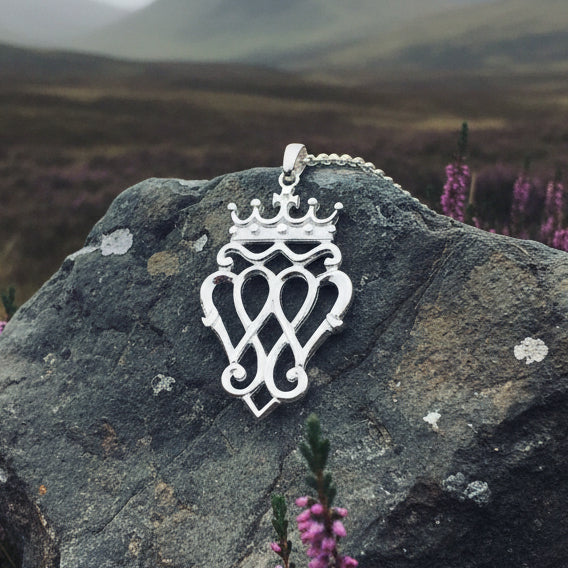 Farah Scottish Luckenbooth Necklace in Sterling Silver