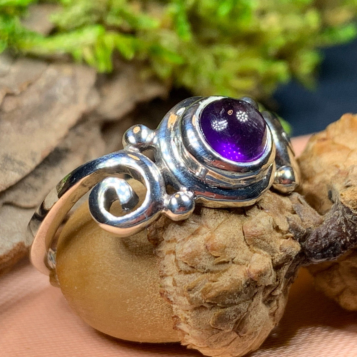 Jillian Celtic Knot Amethyst Ring in Sterling Silver
