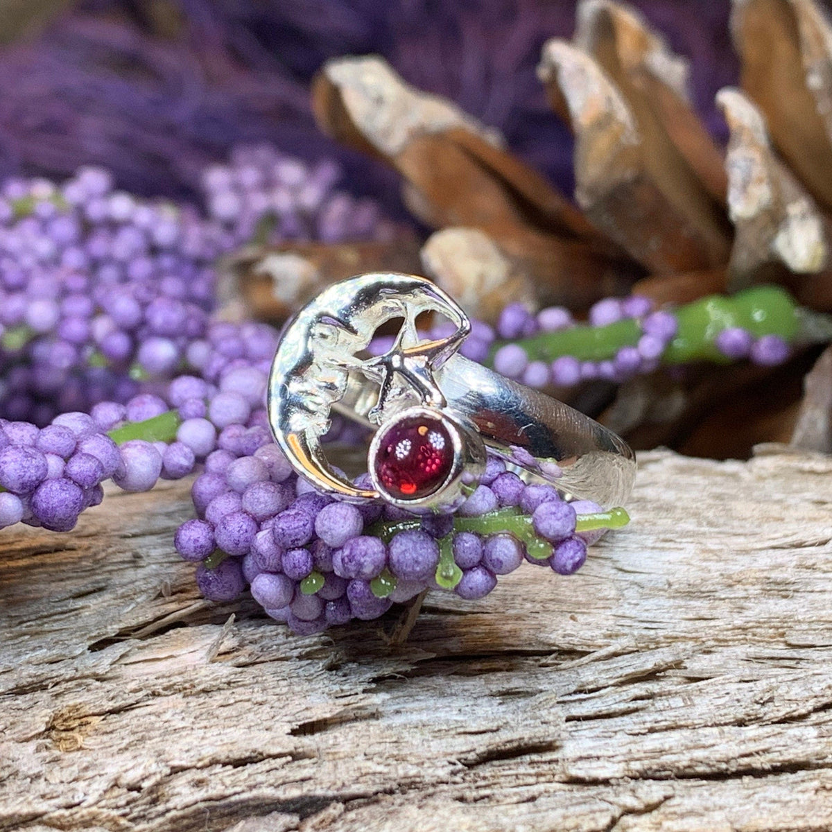 Sweet Dream Crescent Moon Ring | Ring | Wiccan Center
