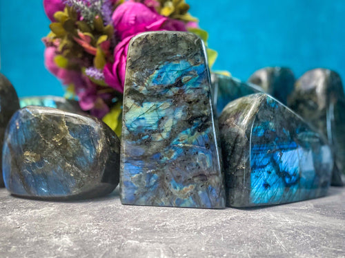 3 LB+ LABRADORITE free form | | Wiccan Center