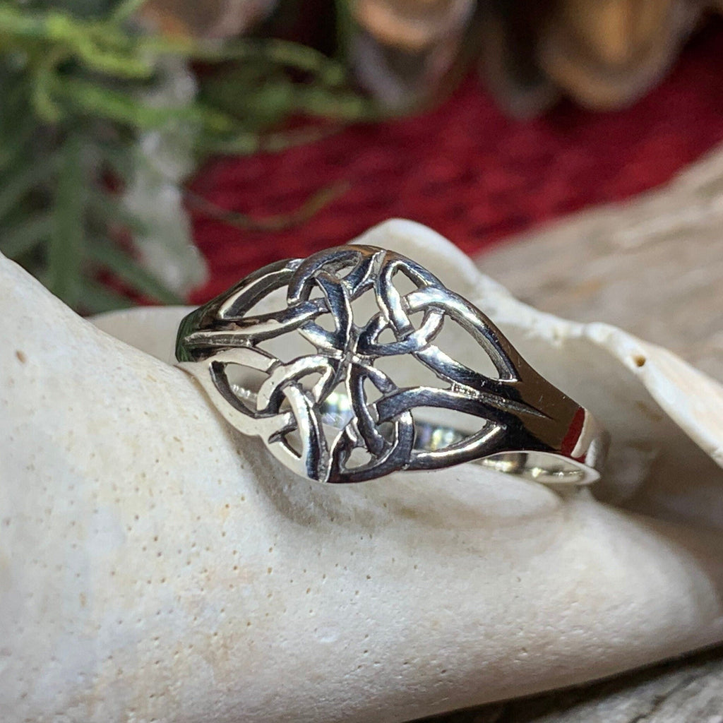 Eiyen Celtic Knot Ring in Sterling Silver | Ring | Wiccan Center