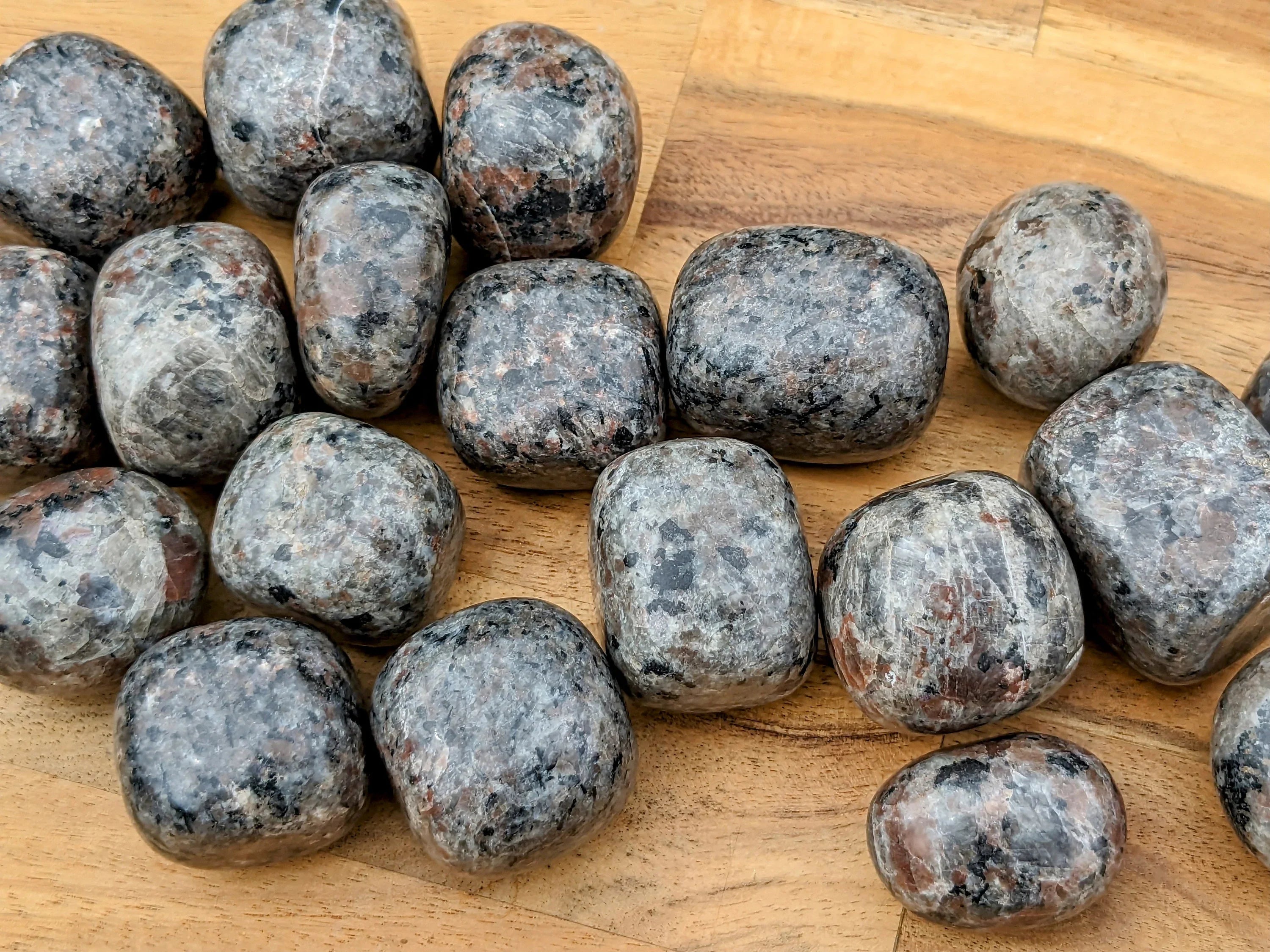 Yooperlite Tumbled Stones | | Wiccan Center