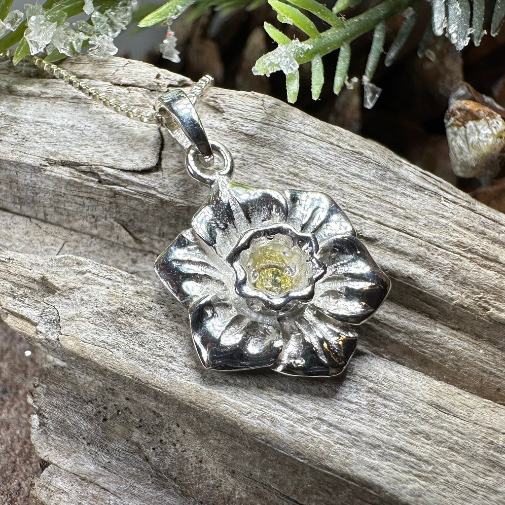Welsh Daffodil Necklace | Pendant | Wiccan Center