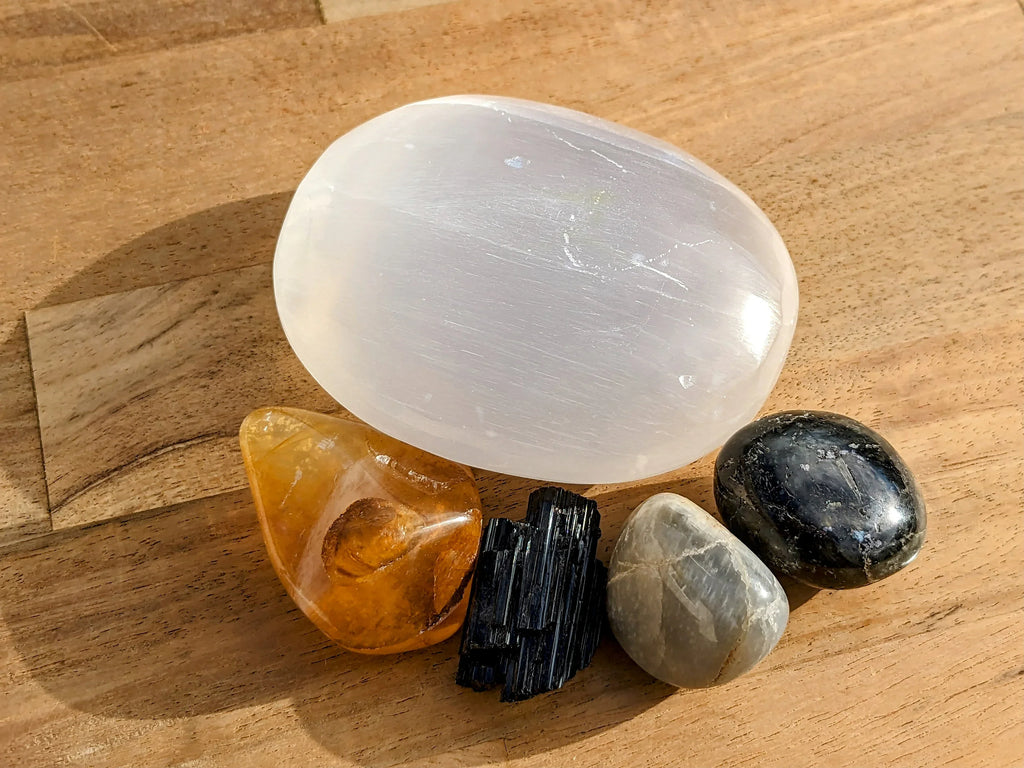 YULE Crystal Kit | | Wiccan Center