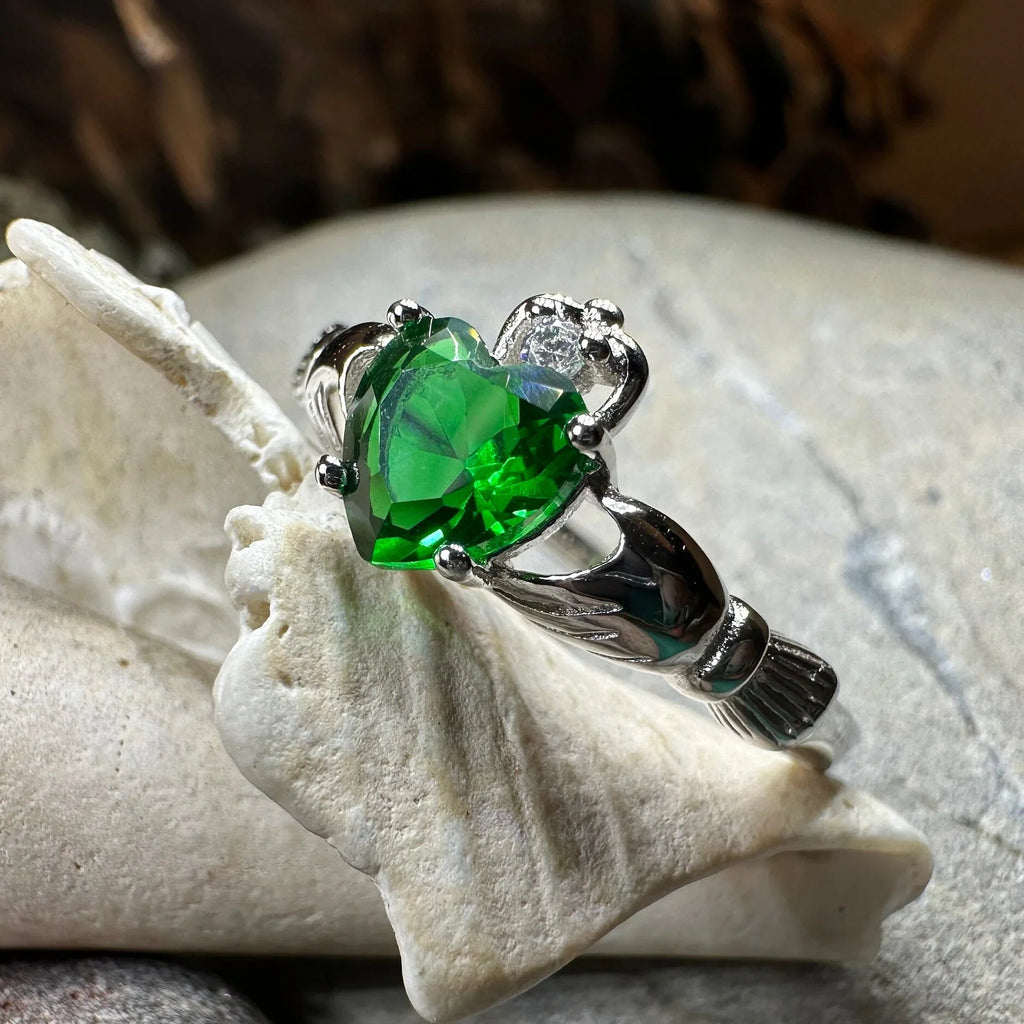 Emerald Green Claddagh Ring | Ring | Wiccan Center