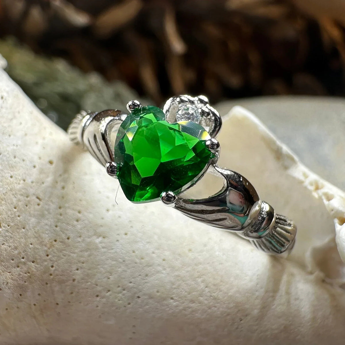 Emerald Green Claddagh Ring | Ring | Wiccan Center