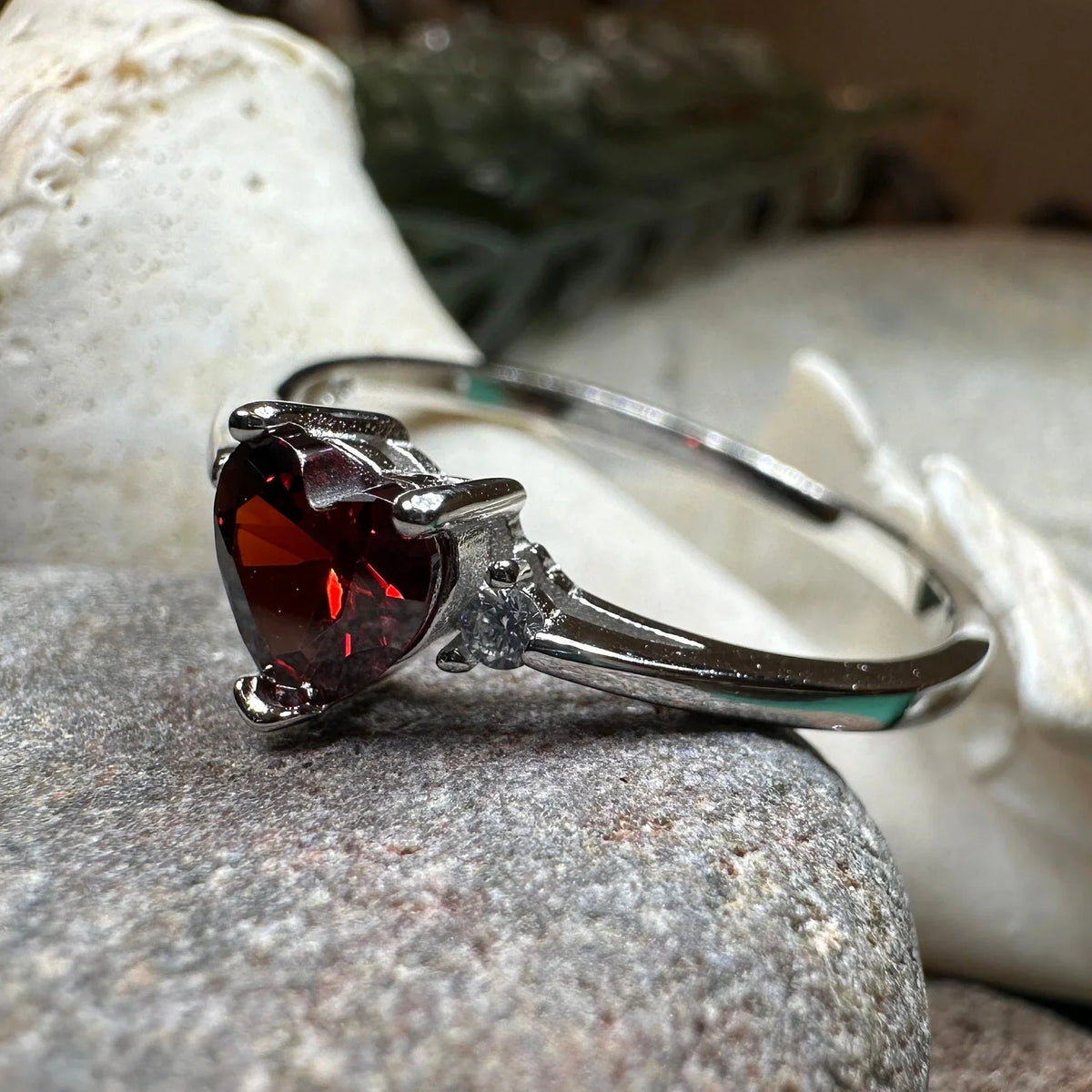 Garnet Love Heart Ring | Ring | Wiccan Center