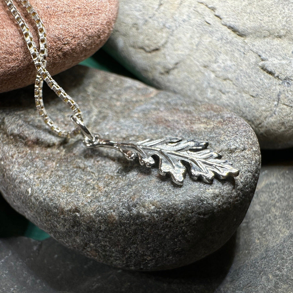 Petite Realistic Oak Leaf Necklace | Pendant | Wiccan Center