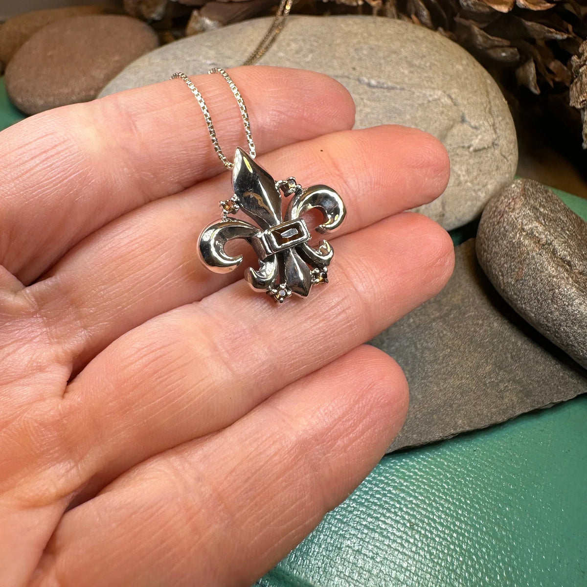 Garnet Fluer De Lis Necklace | Pendant | Wiccan Center
