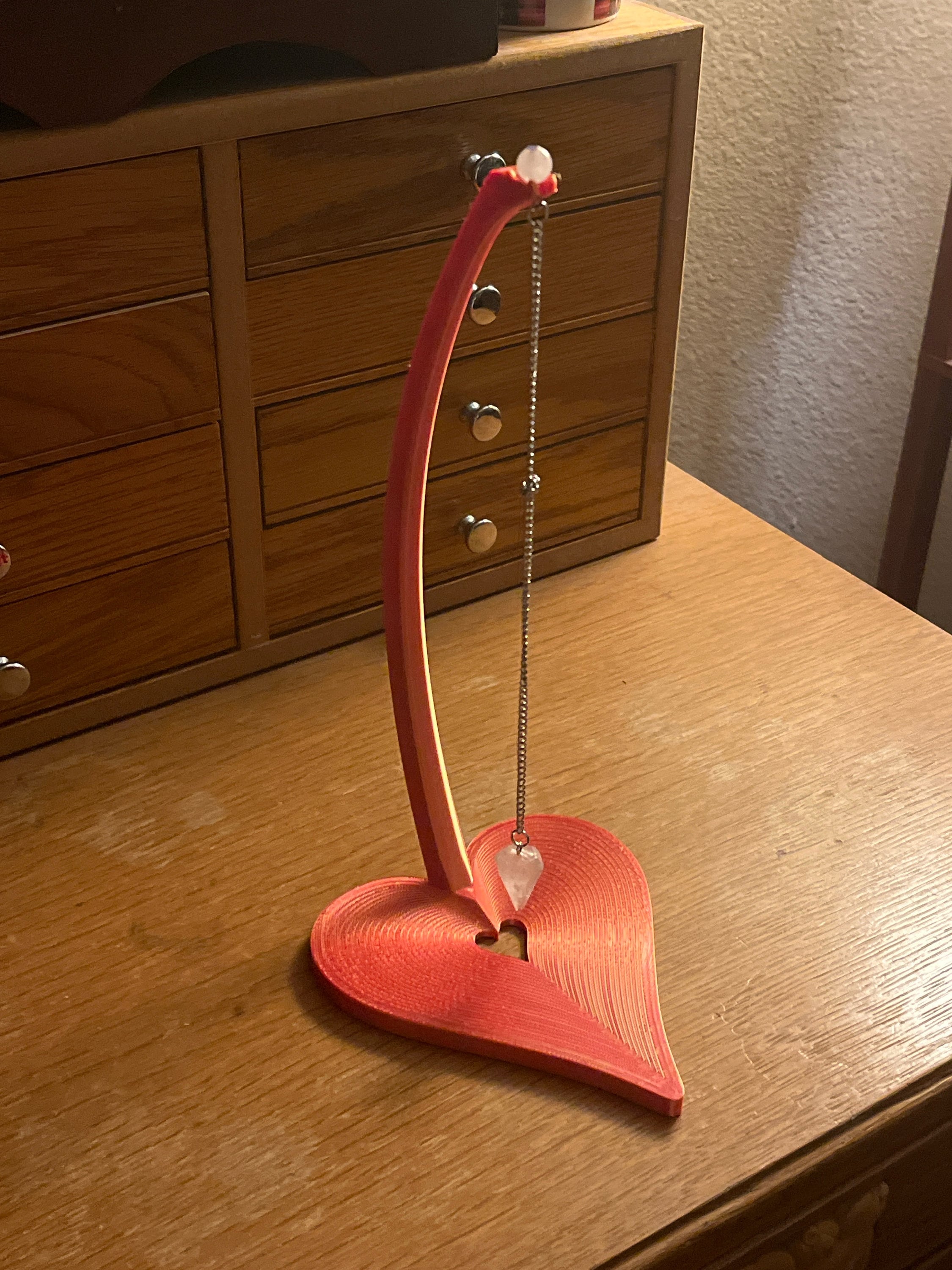 Heart Stand for Jewelry or Pendulums (3D Printed PLA Plastic) | | Wiccan Center