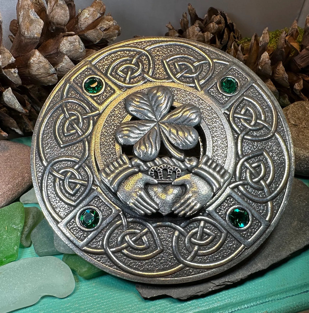 Irish Spirit Celtic Claddagh Plaid Pin