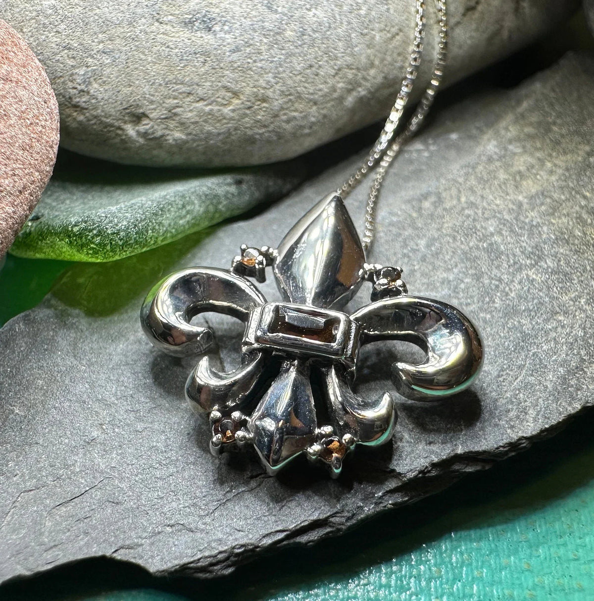 Garnet Fluer De Lis Necklace | Pendant | Wiccan Center