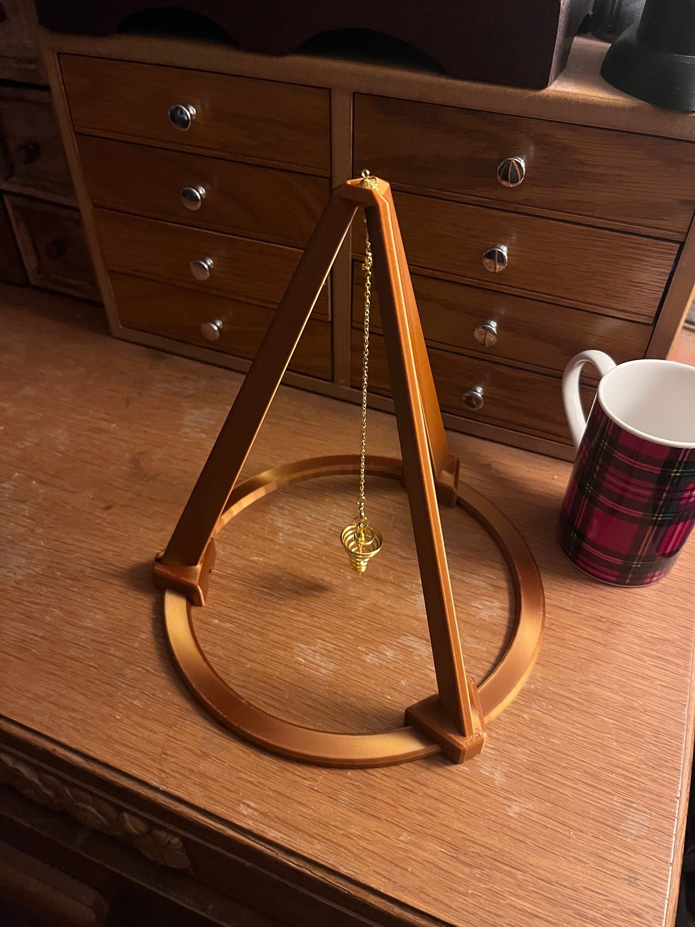 Large Pendulum Tripod Stand – 3D‑Printed Divination Tool | Gothic Altar Decor, Spiritual Focus & Manifestation | | Wiccan Center