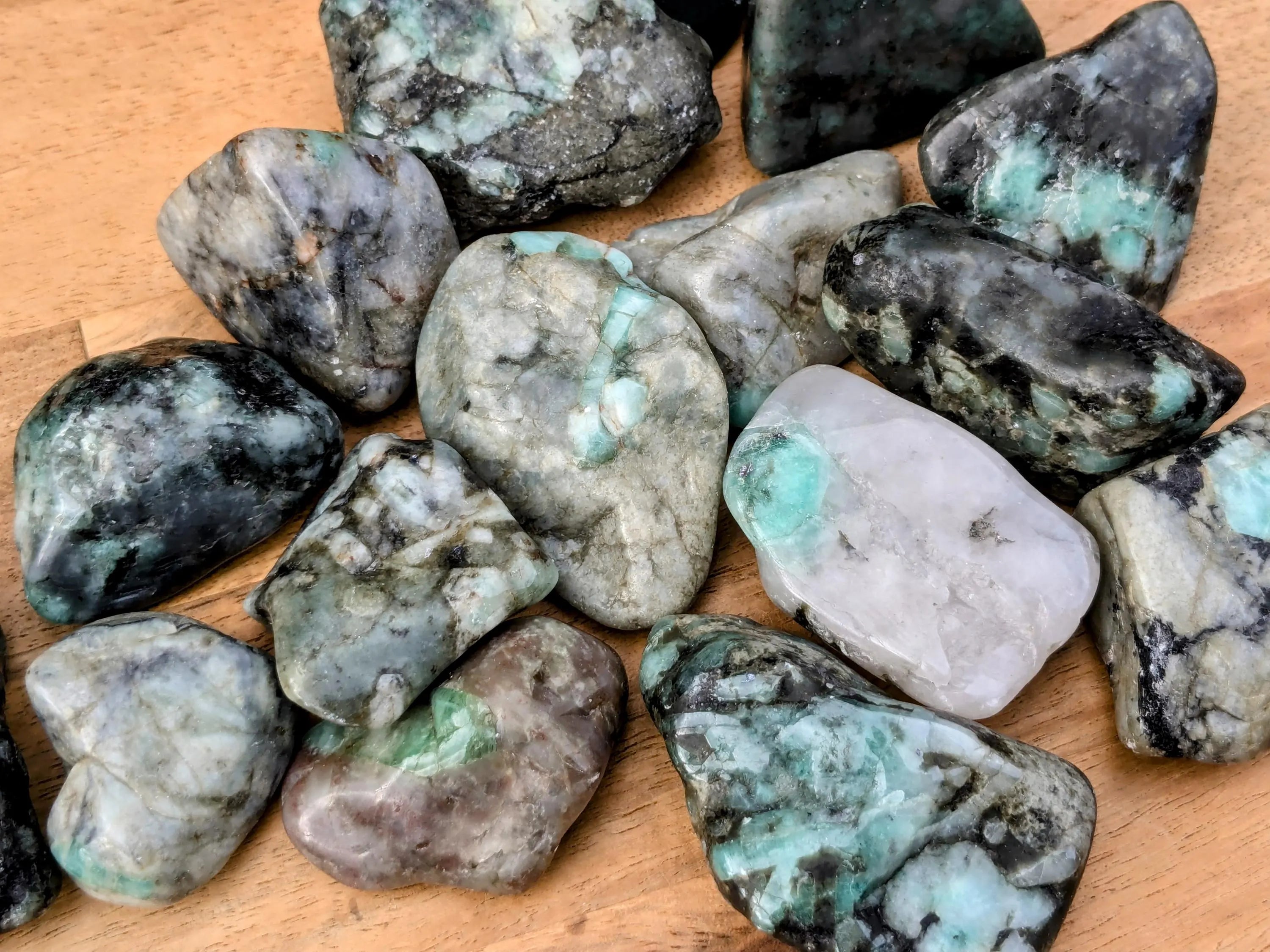 Emerald Tumbled Stones | | Wiccan Center