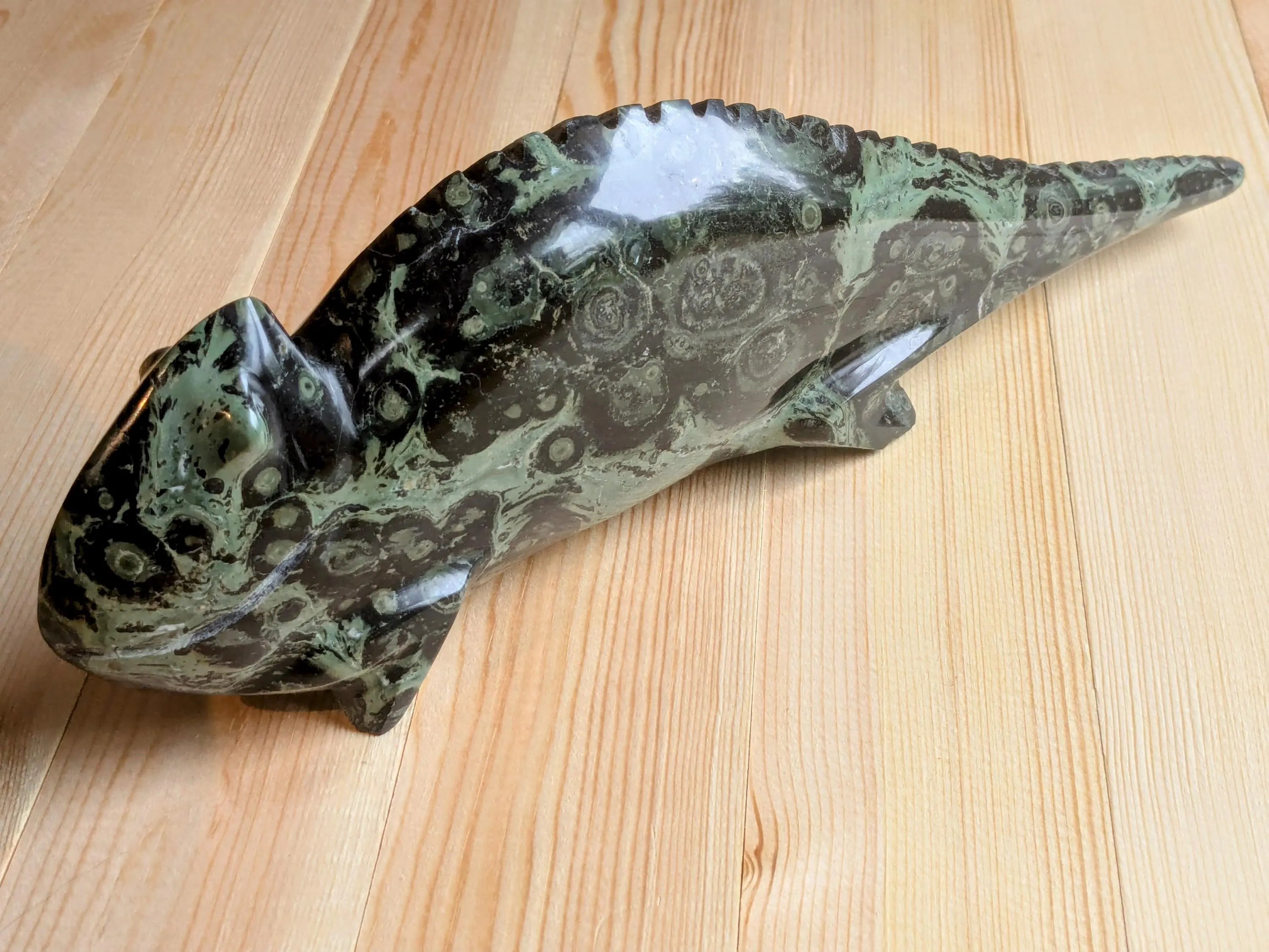 Kambaba Jasper Chameleon Carving - OOAK | | Wiccan Center