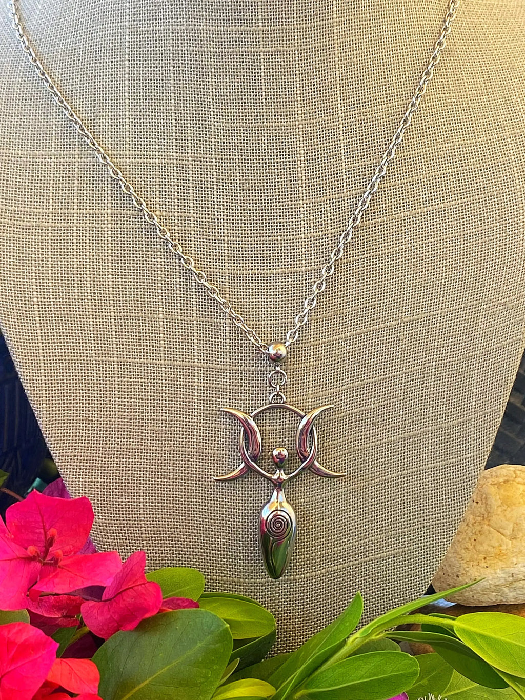 MOON GODDESS NECKLACE | | Wiccan Center