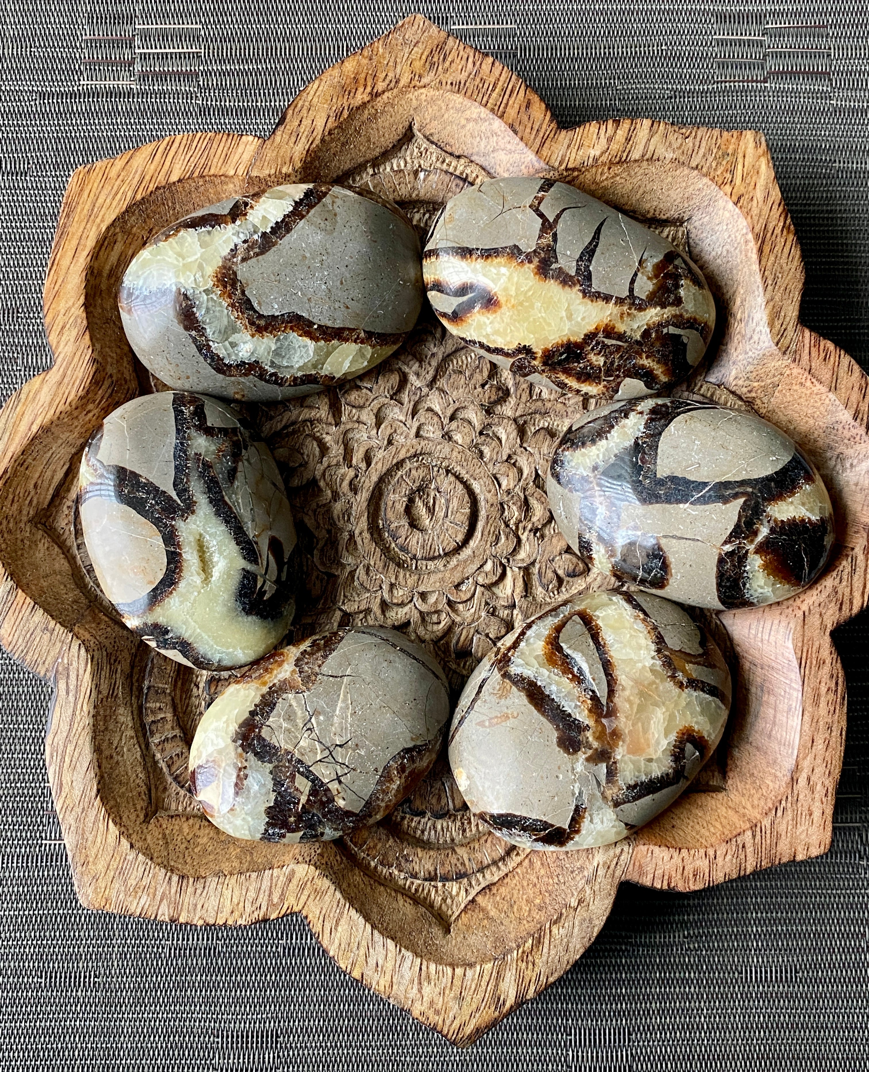 Septarian Palm Stone | | Wiccan Center