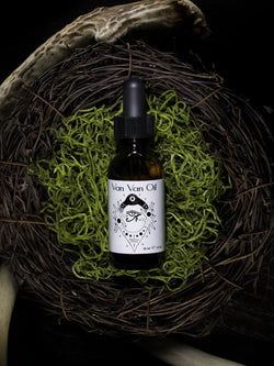 Van Van - Prosperity, Love Magic, & Success Conjure Oil | Anoint | Wiccan Center