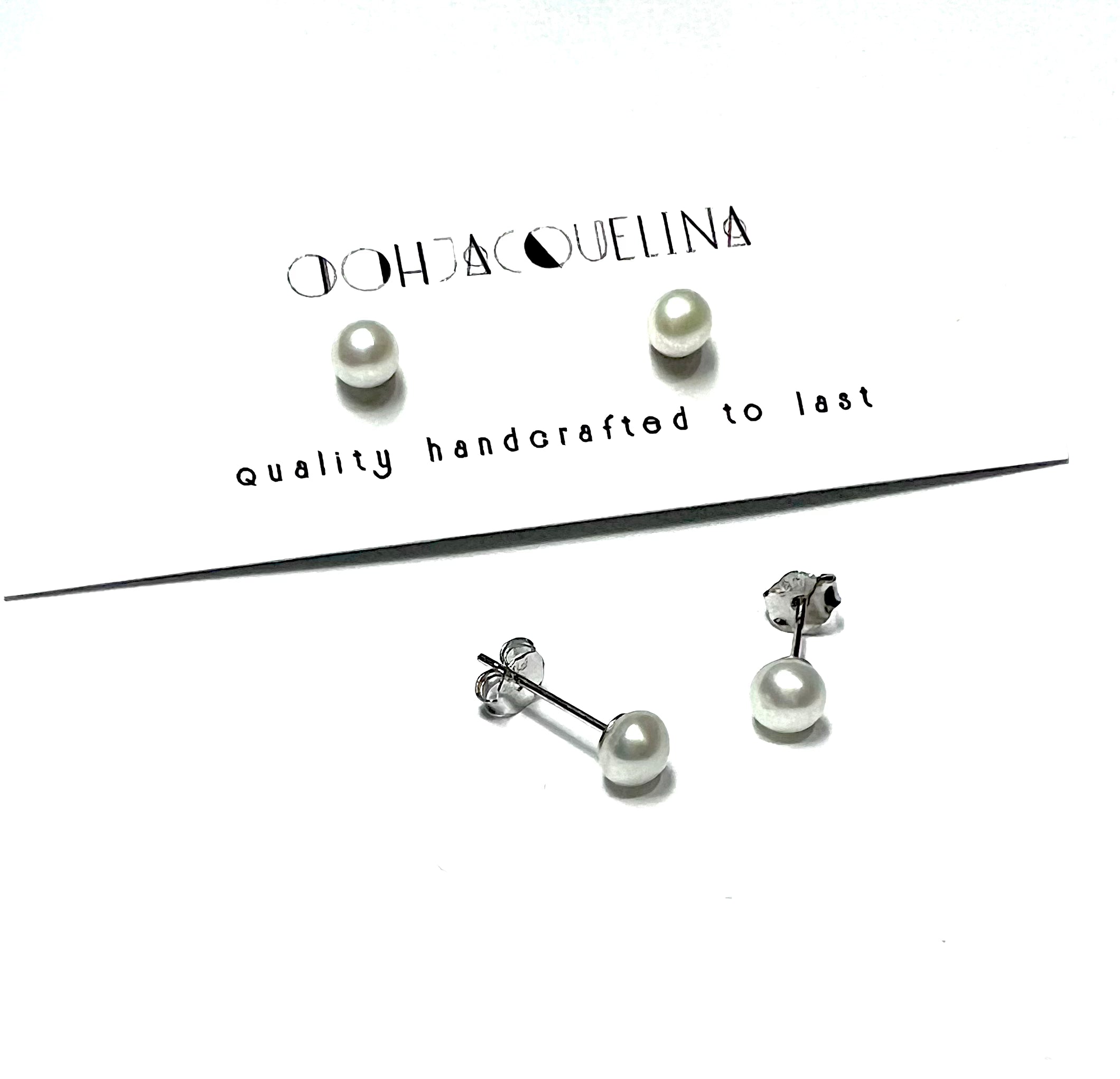 Freshwater pearl button mini stud earrings