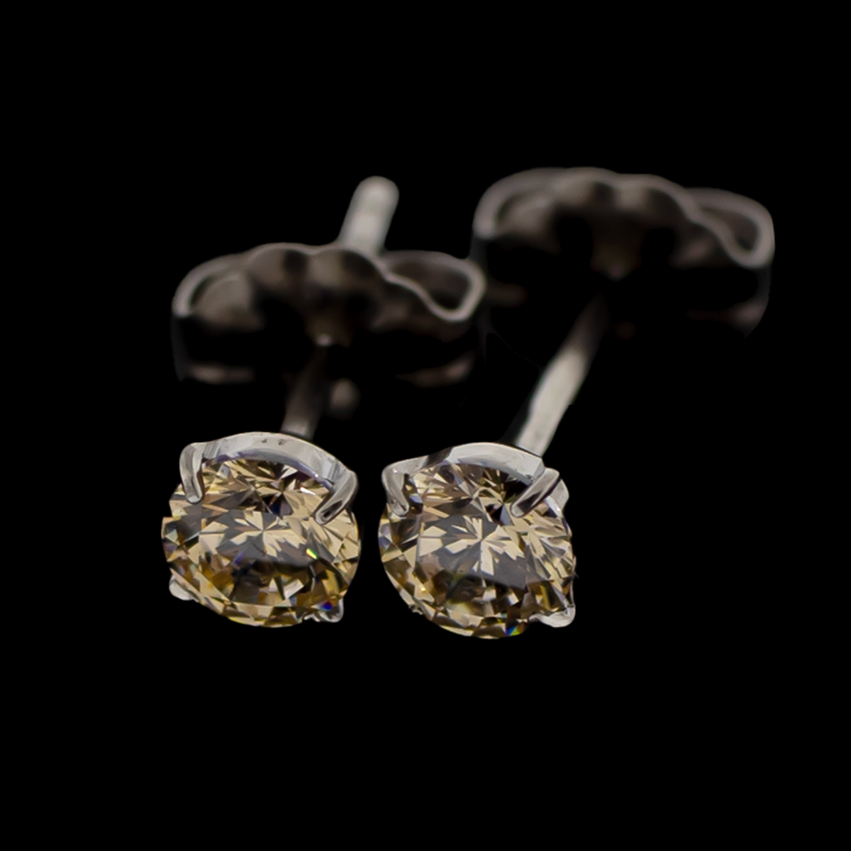 Dejah - Earring Studs | Body Jewelry | Wiccan Center