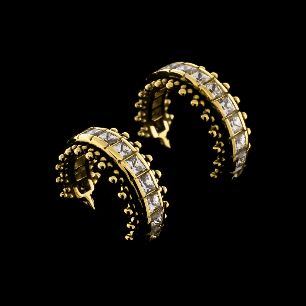 Nero- Hinged Conch Ring | Body Jewelry | Wiccan Center