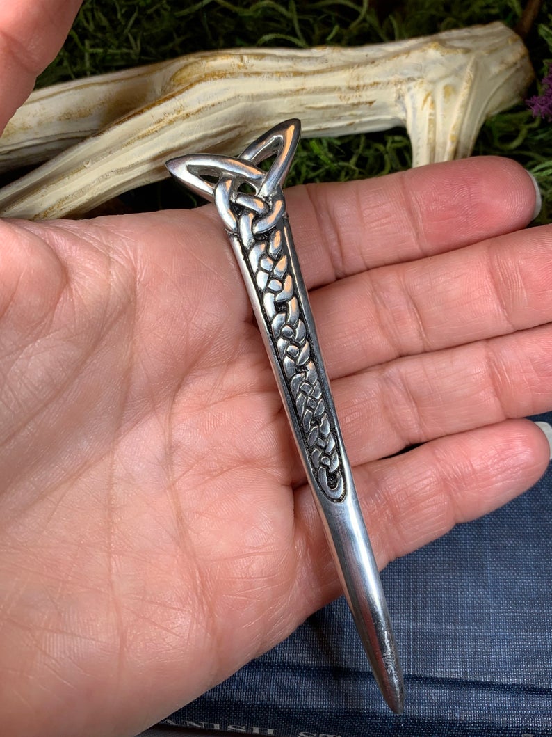 Pewter Celtic Knot Kilt Pin - Handmade in Scotland | Kilt Pin | Wiccan Center