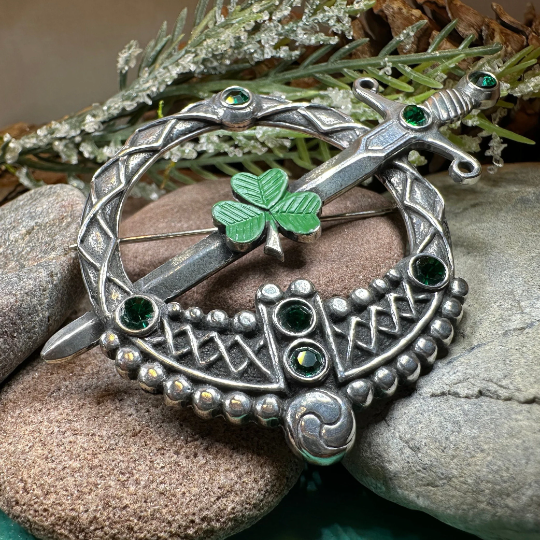 Large Irish Shamrock Shield Kilt Pin | Brooch | Wiccan Center