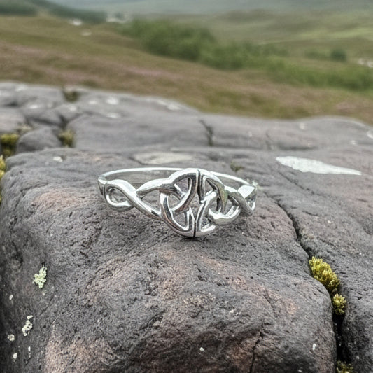 Torra Sterling Silver Trinity Knot Ring | Ring | Wiccan Center