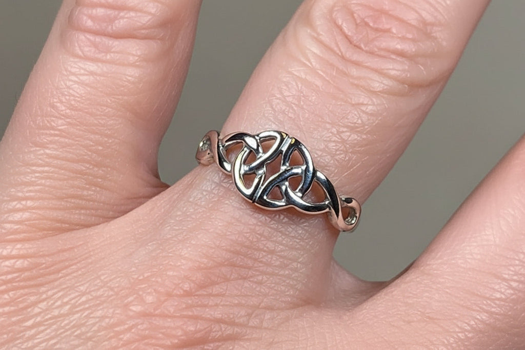 Torra Sterling Silver Trinity Knot Ring | Ring | Wiccan Center