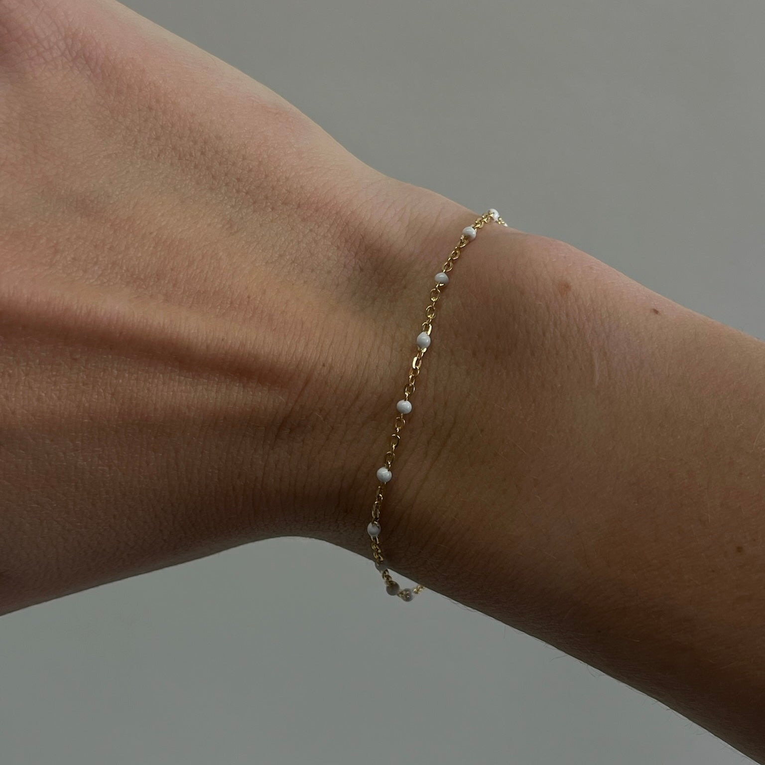 white daisy bracelet | | Wiccan Center