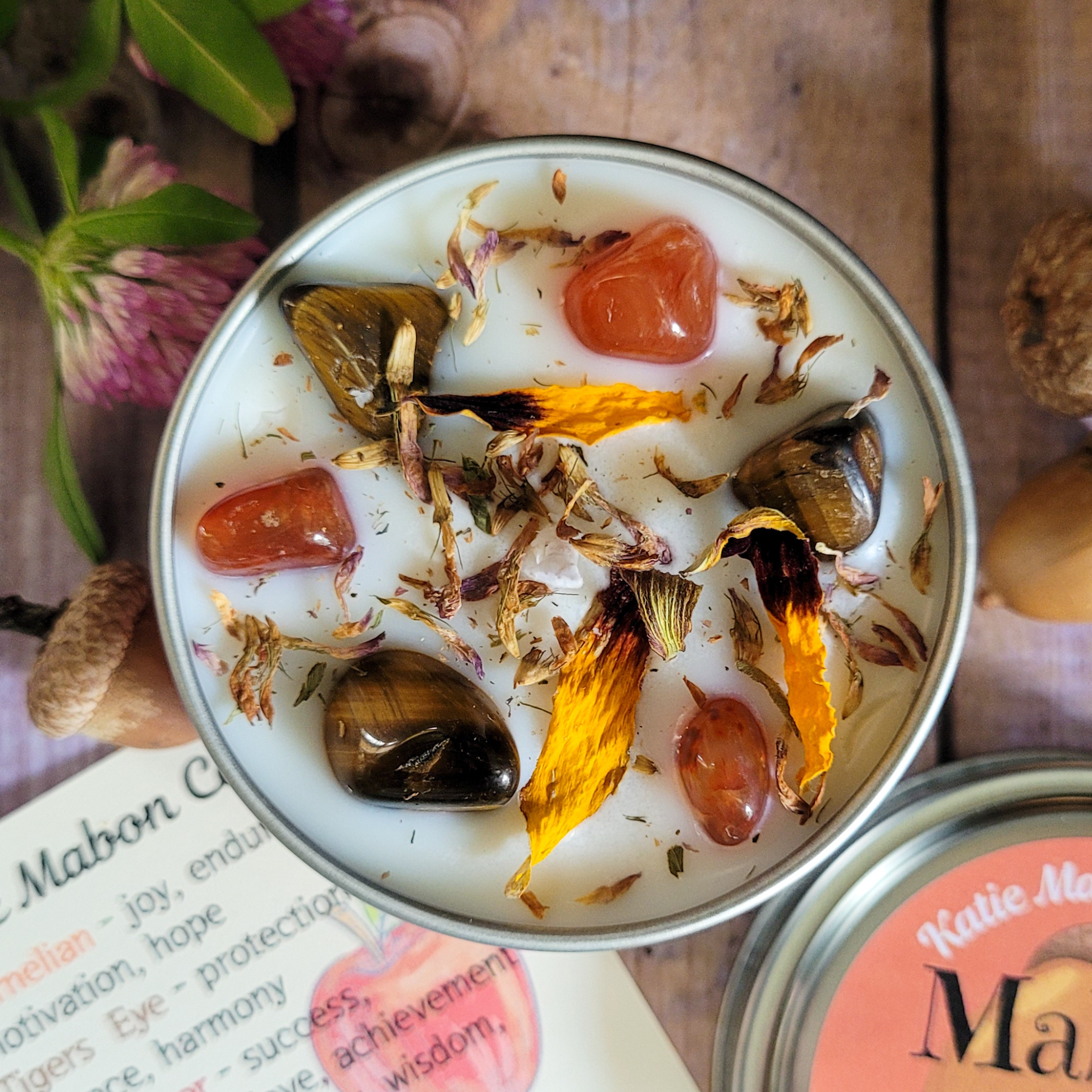 Mabon Autumn Equinox Candle (Apples and Oak) - 6 oz
